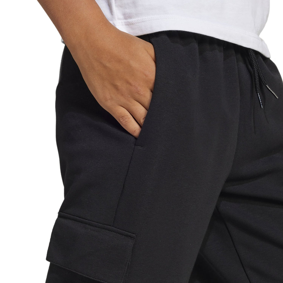 Adidas Essentials Cargohose Kinder Schwarz - Detailansicht Bund (quadratisch)